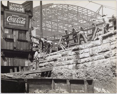 أعمال البناء في أو بالقرب من حظائر قطار محطة سانت لويس بواسطة تشارلز كليمنت هولت